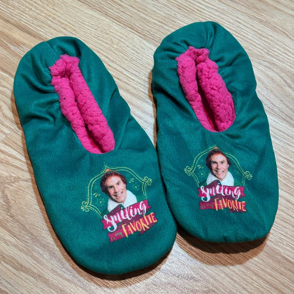 Elf Movie Buddy Smiling Is My Favorite‎ Green Sherpa Lined Slippers Raised